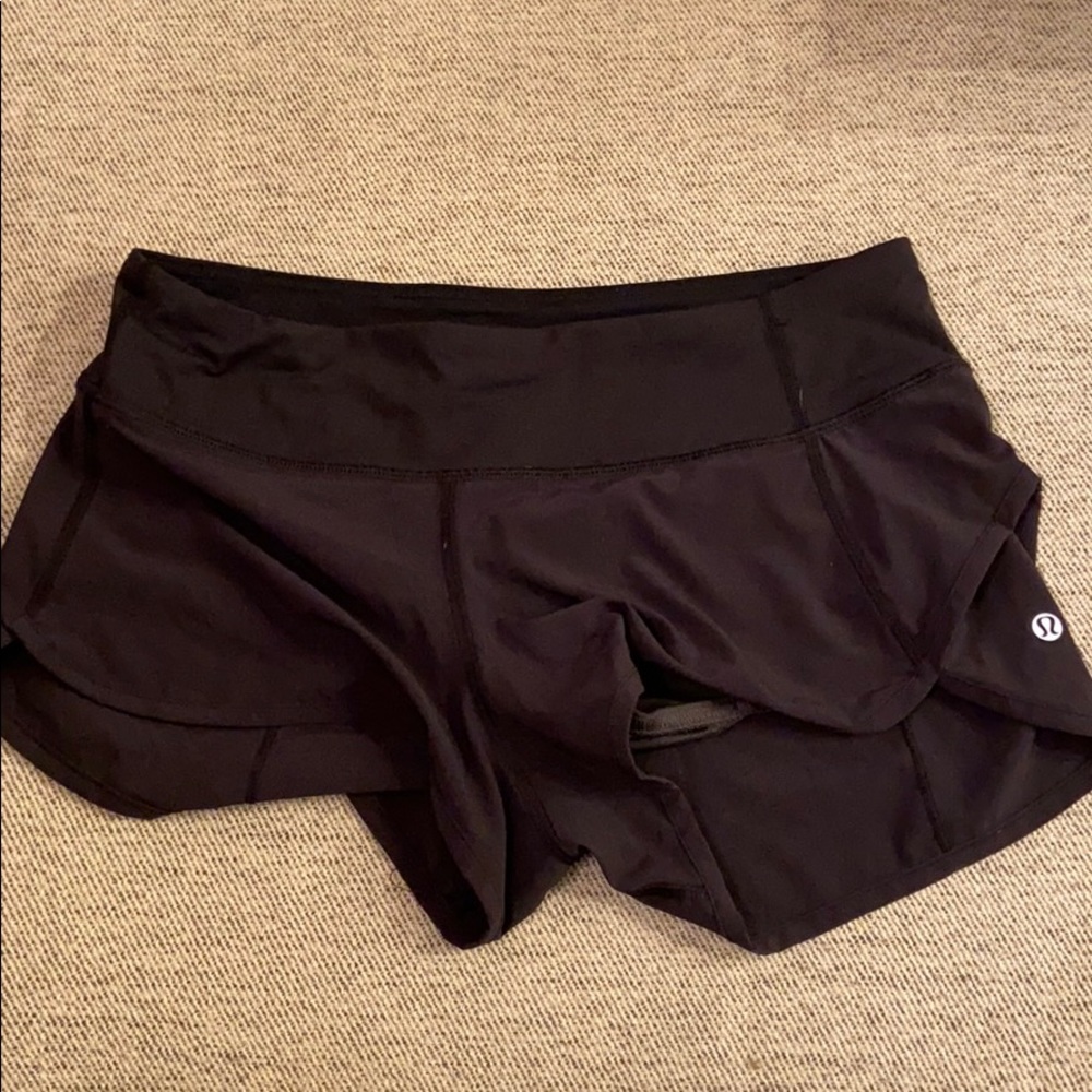Lululemon Speed Shorts size 6